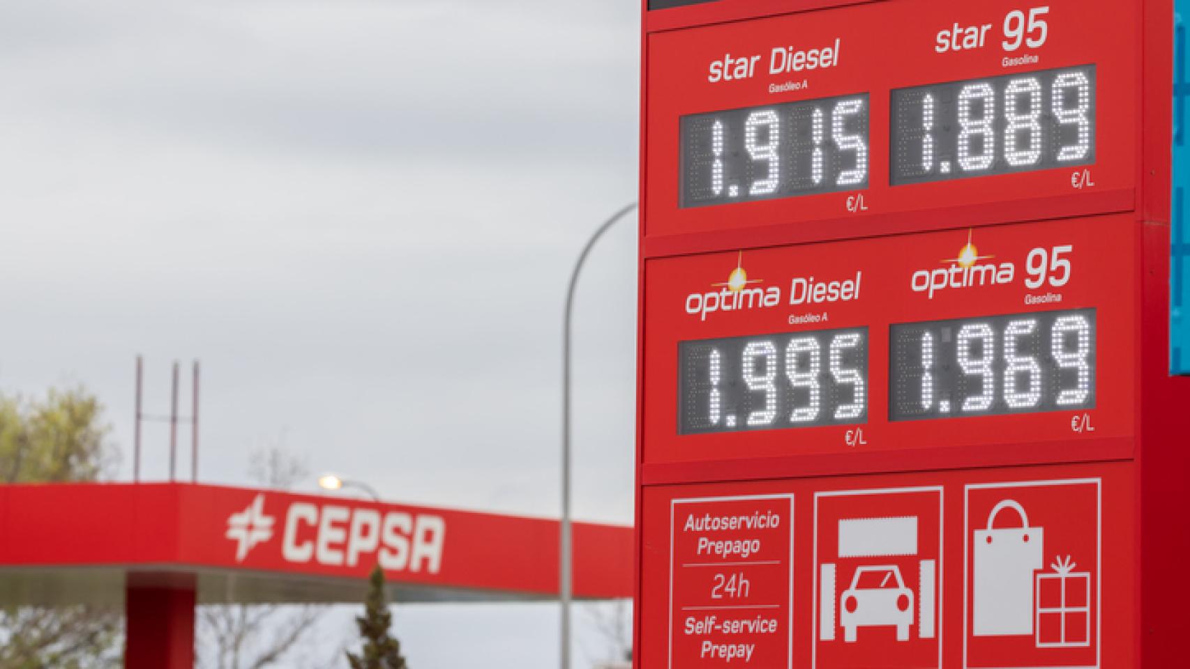 Estos son los gastos de coche y combustible que puedes deducir de tu declaración de la renta.
