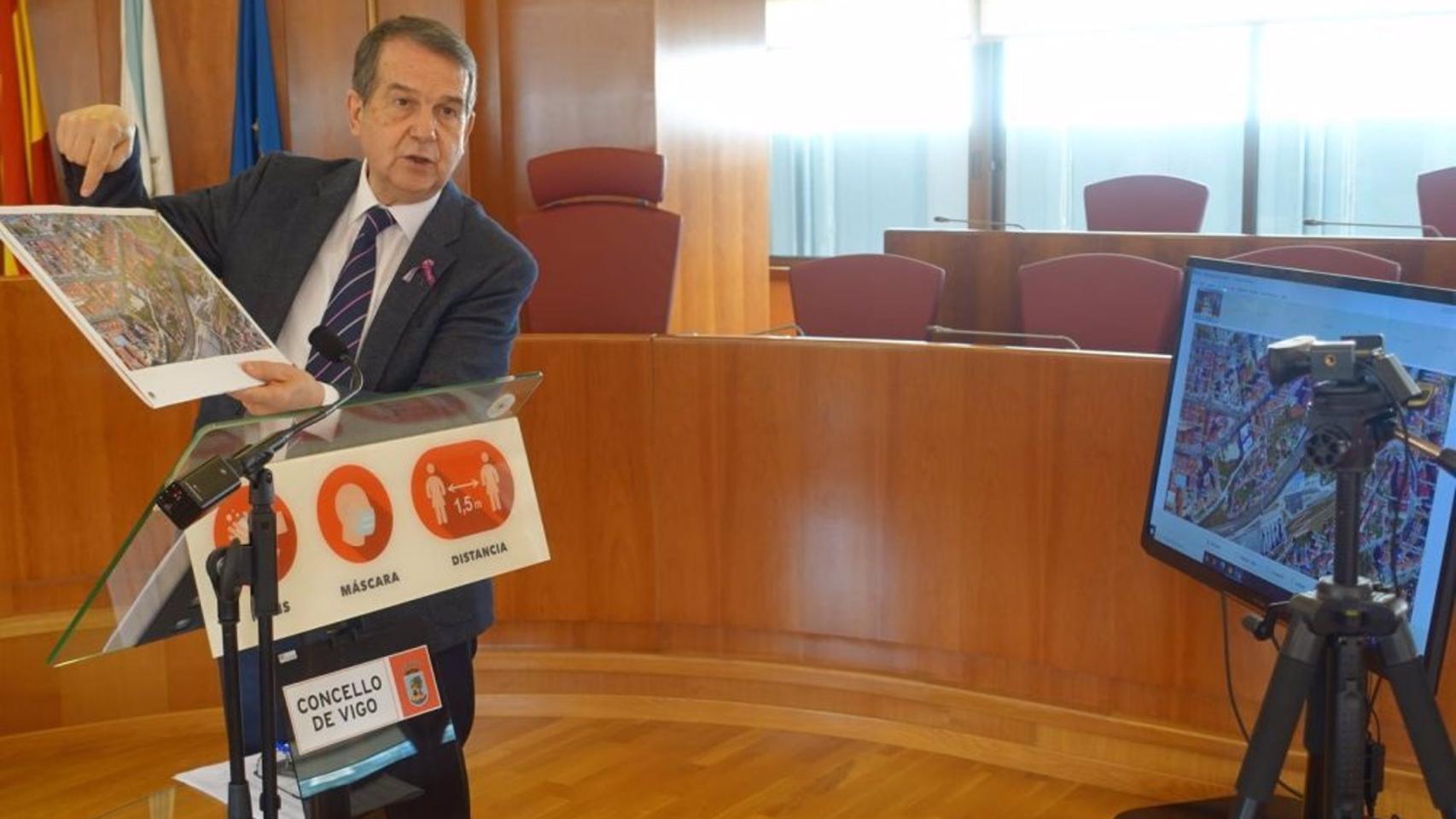 Abel Caballero en su rueda de prensa de este viernes.