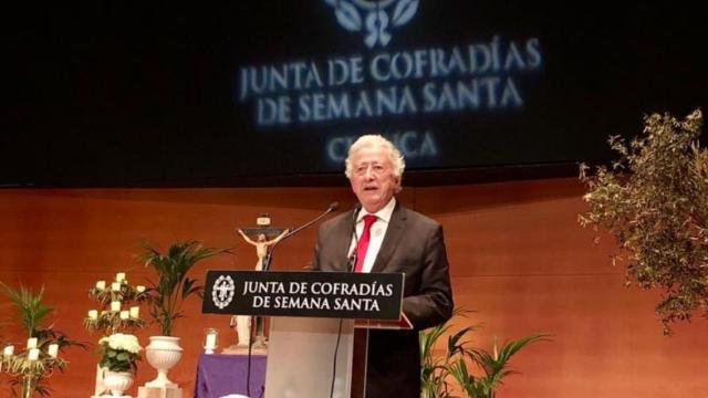 El periodista y sacerdote Antonio Pelayo en un momento de su pregón en Cuenca.