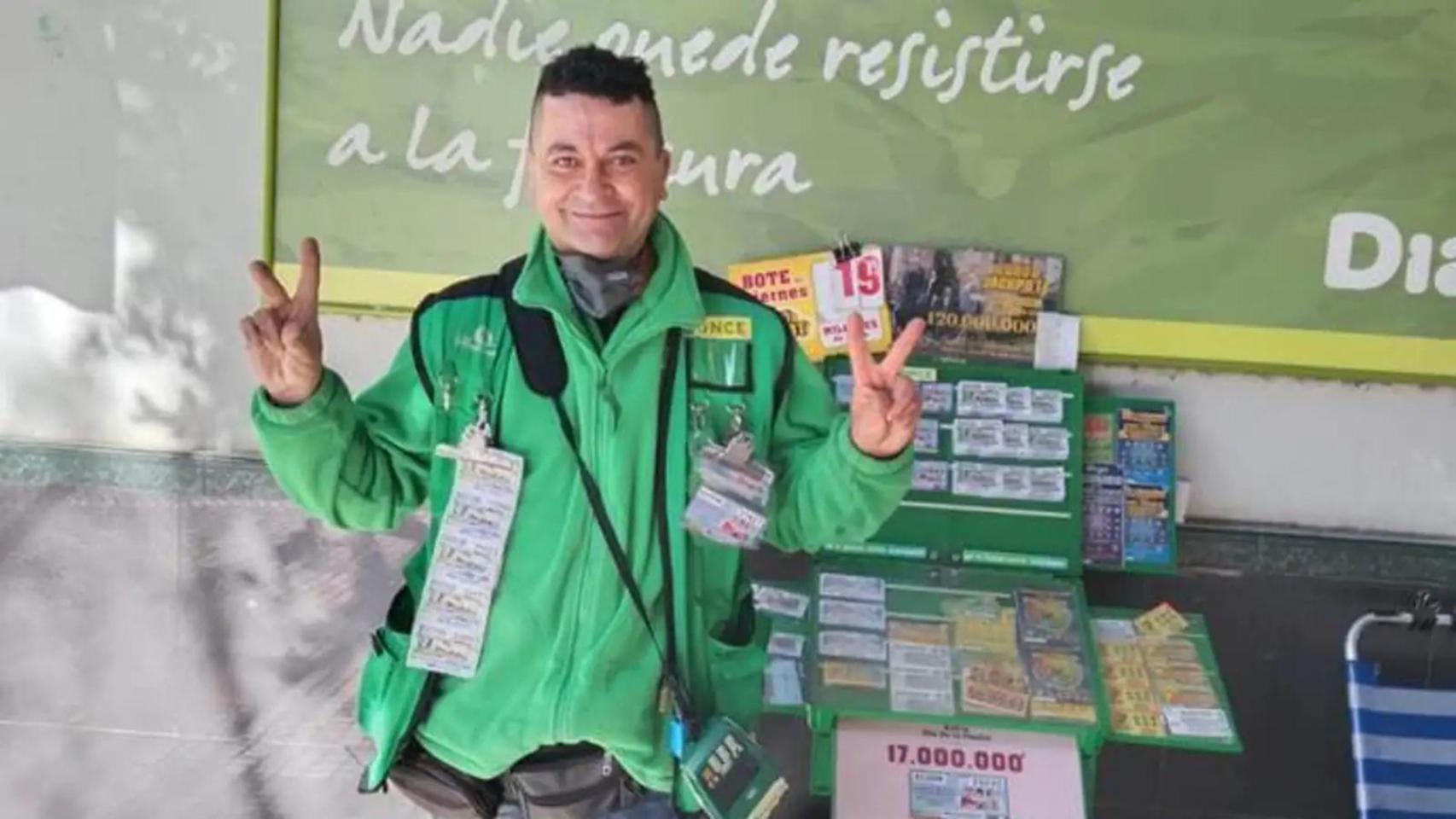 El vendedor de la ONCE José Luis Jaén Porta, trabajador ONCE