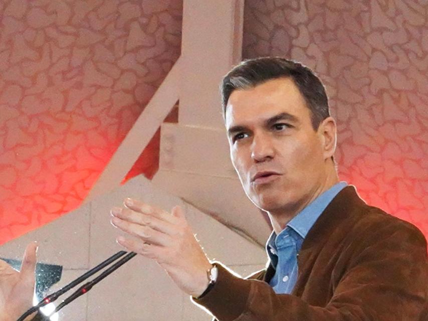El presidente del Gobierno, Pedro Sánchez, durante el acto de cierre de campaña del PSOE en Valladolid. / ICAL
