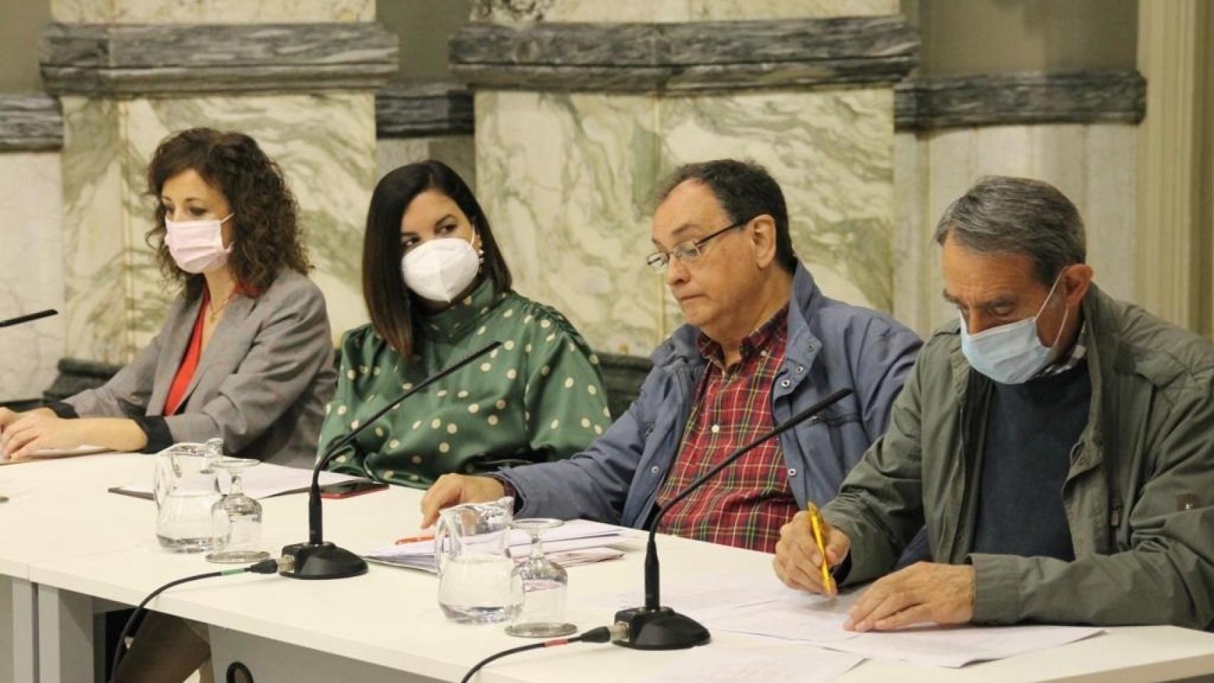 Lectura del fallo del jurado de los Premios de la Crítica Literaria 2022 en el Ayuntamiento de València. Foto: EP