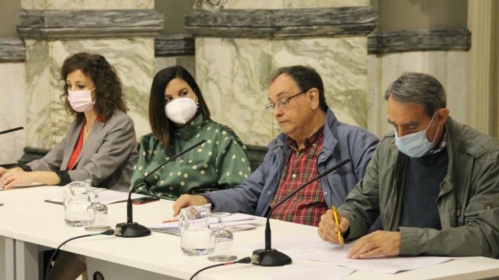 Lectura del fallo del jurado de los Premios de la Crítica Literaria 2022 en el Ayuntamiento de València. Foto: EP