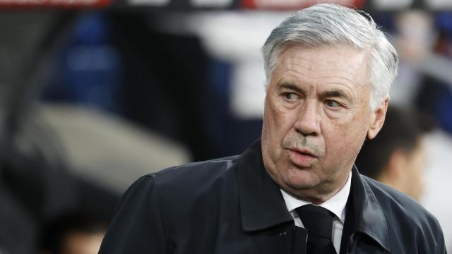 Carlo Ancelotti en el banquillo del Santiago Bernabéu