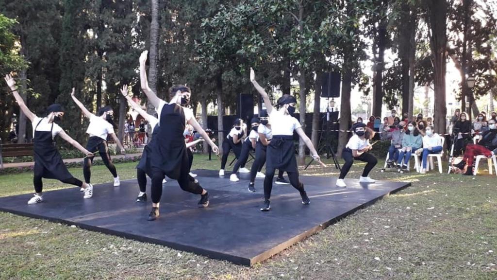 El festival sale a espacios públicos para llevar el baile allí donde se le necesita.