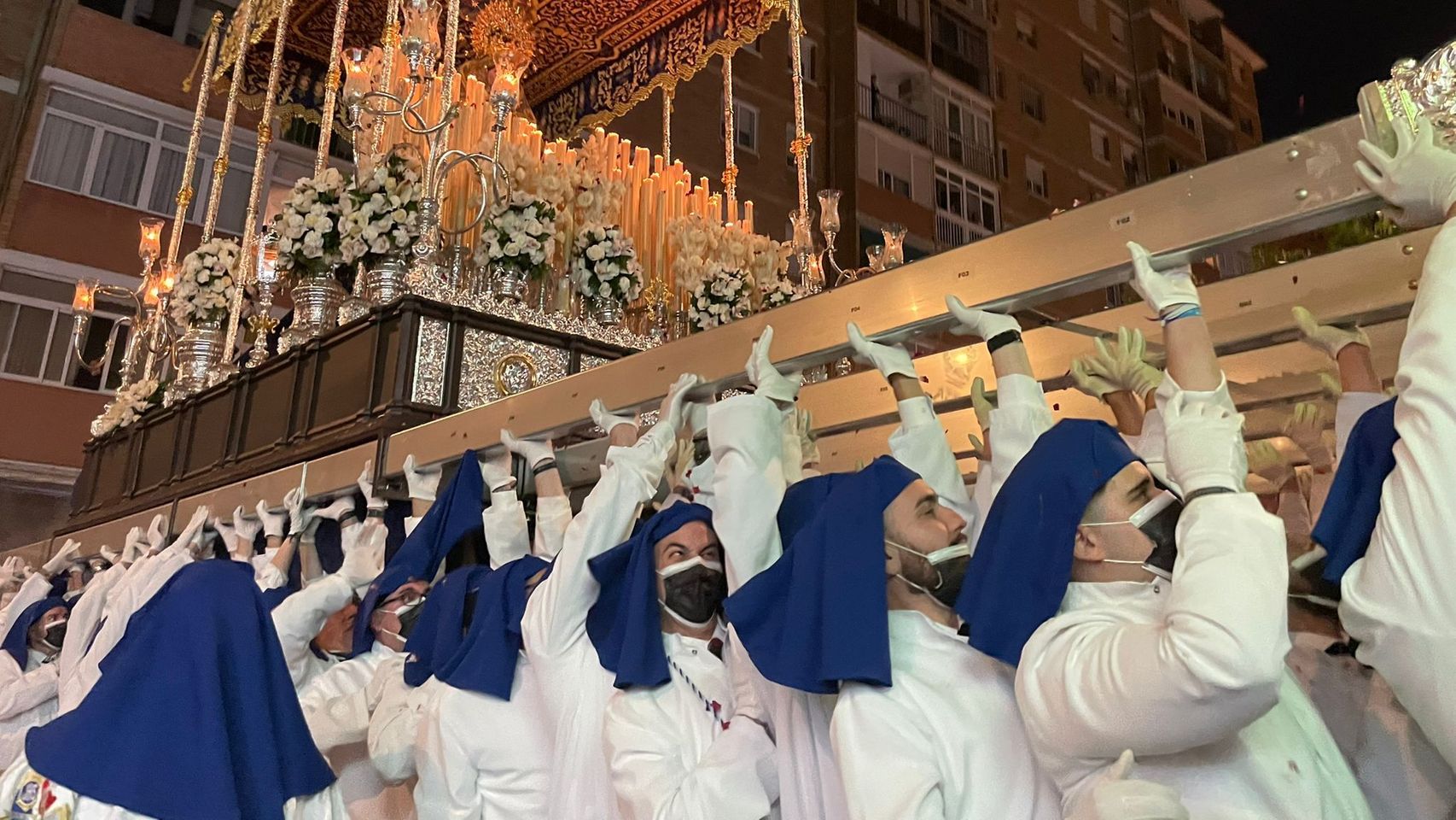 Virgen del Mar, a pulso.