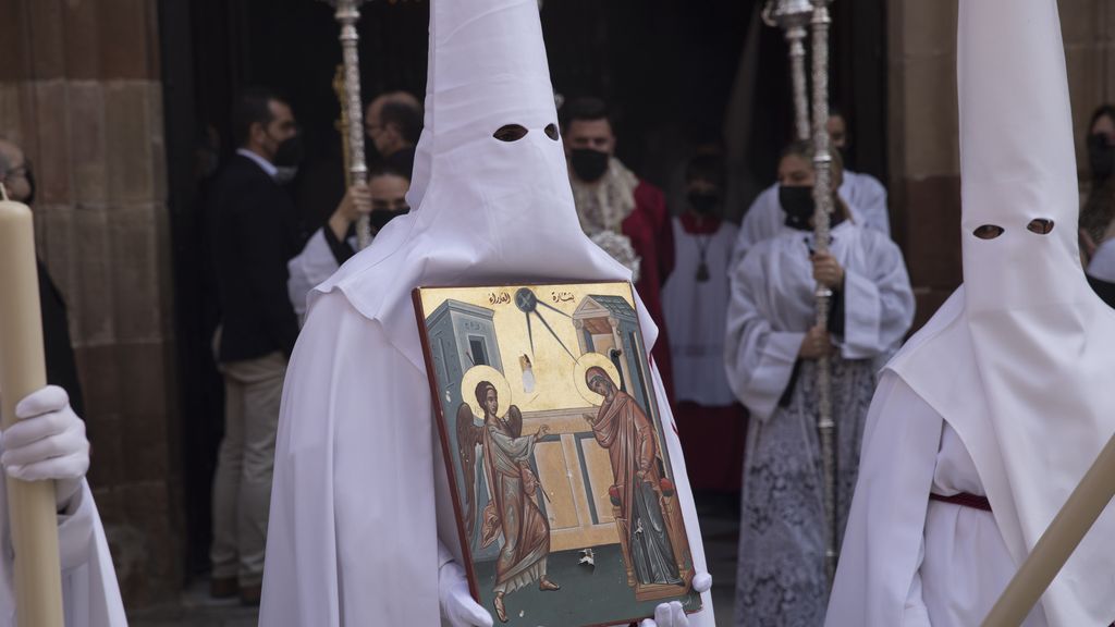 La hermandad de Salutación, en su salida.