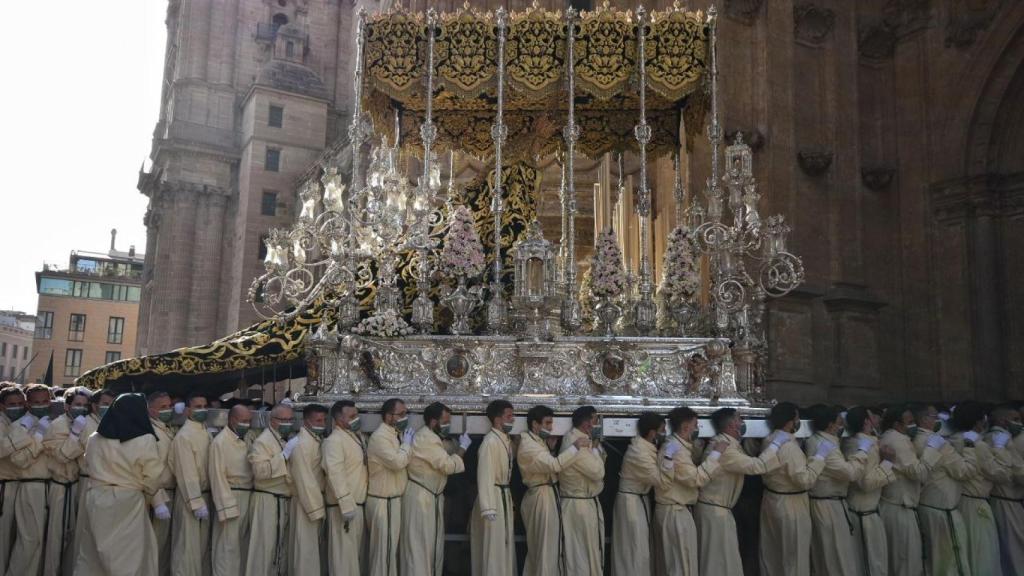 Lágrimas y Favores.