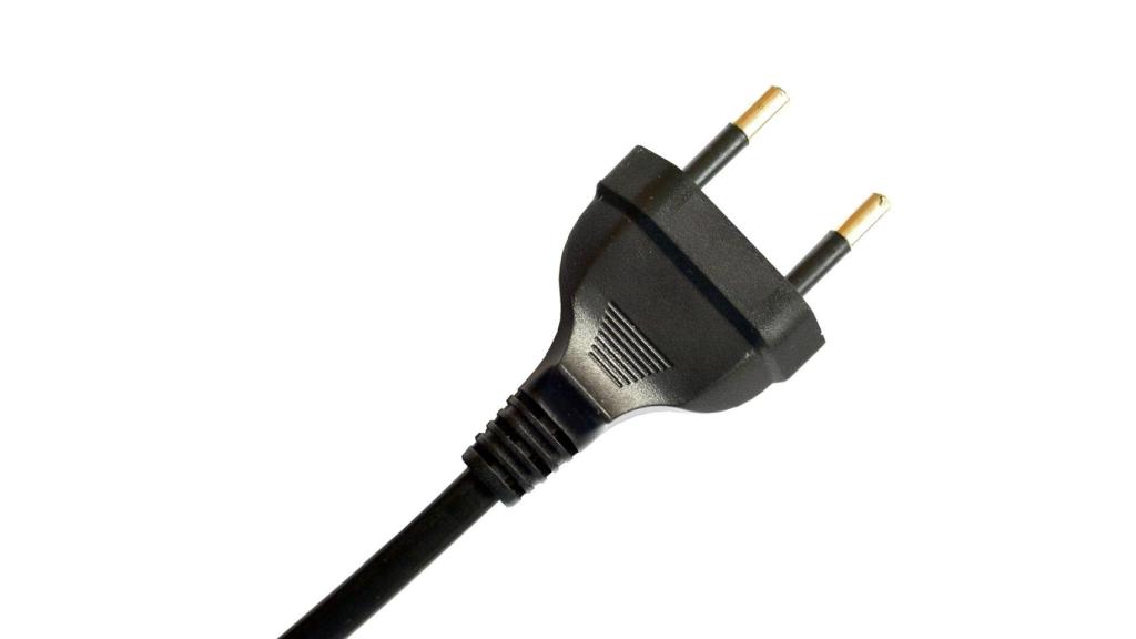 Precio de la luz hoy 8 de abril: a qué hora es más barato usar los electrodomésticos
