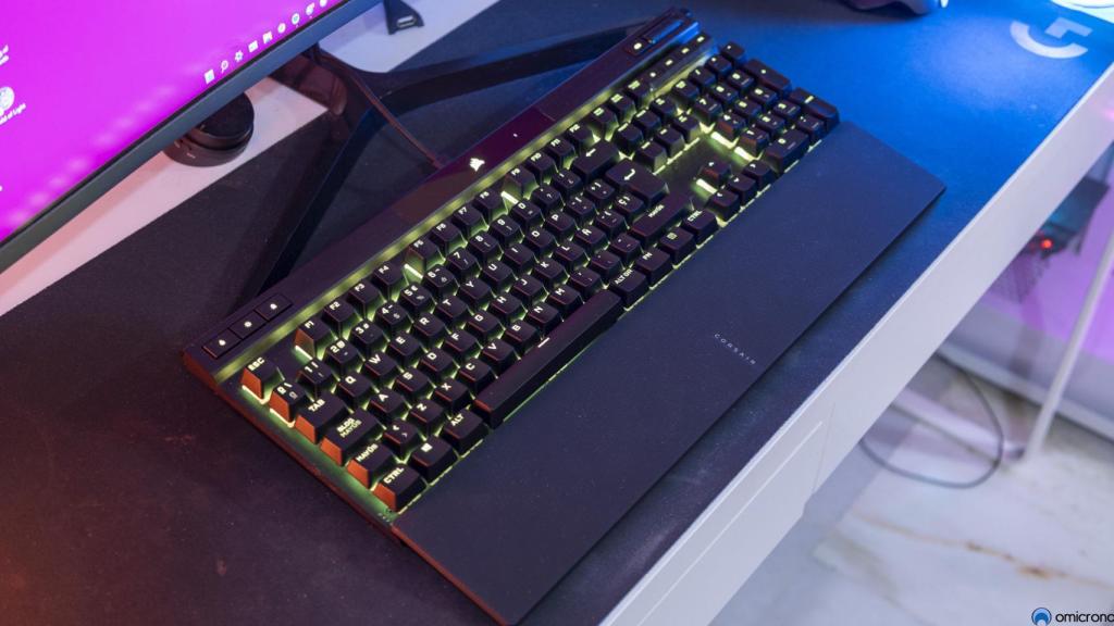 Corsair K70 RGB Pro.