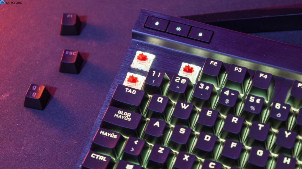 Corsair K70 RGB Pro.