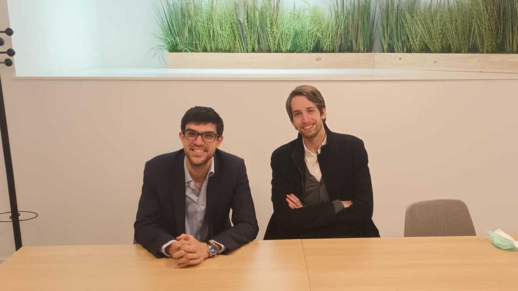 El CEO de Ivack, Carlos Peyra (a la derecha de la imagen) y su socio Pau Martínez.