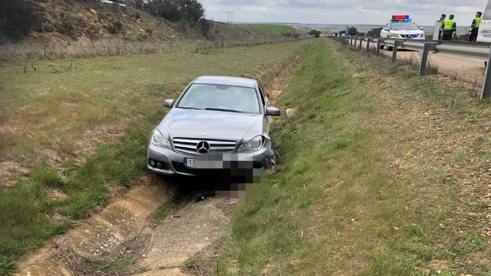 Imagen de como quedo el vehículo tras el accidente en Villalpando