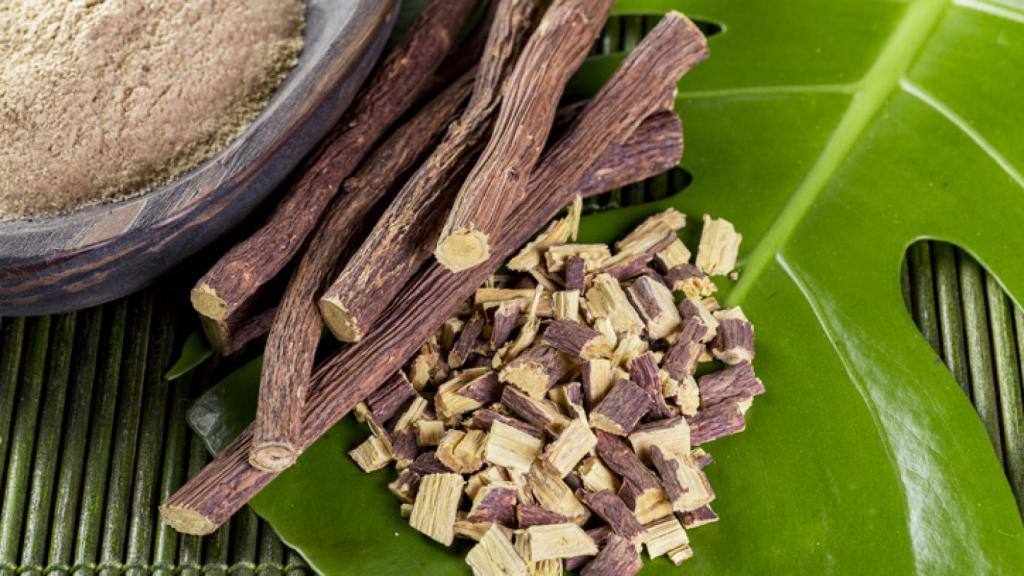 Existen muchos alimentos que sirven para desinflamar el colon, entre ellos, el regaliz.