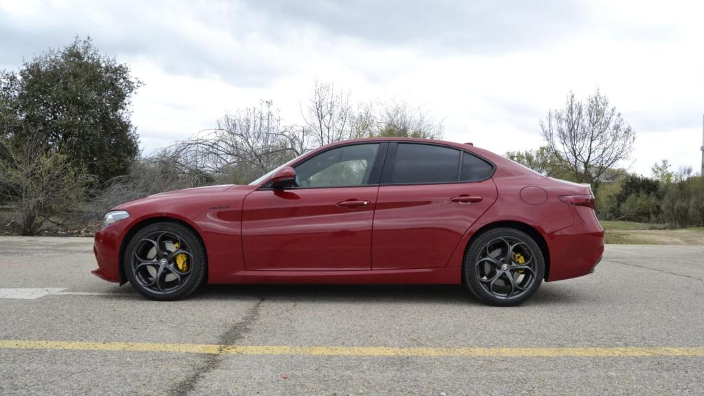 El Giulia tiene cuatro acabados disponibles: Super, Sprint, TI y Veloce.
