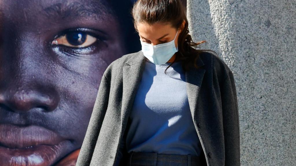 La Reina durante una de sus visitas a la fundación Unicef en 2020.
