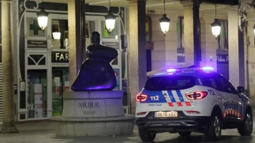 Imagen de archivo de un coche de la Policía Municipal de Palencia.