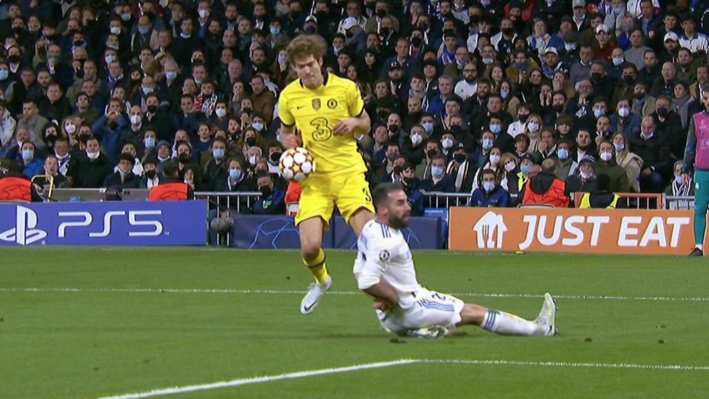 Gol anulado a Marcos Alonso por mano previa