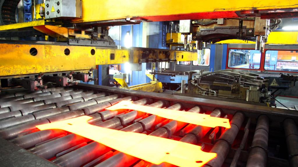 Gestamp dispone de 13 centros de I+D y una plantilla de más de 43.000 empleados en todo el mundo.