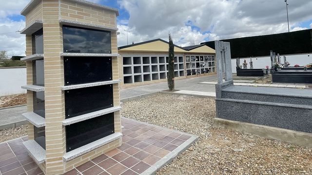 Carbajosa concluye las obras en el cementerio municipal
