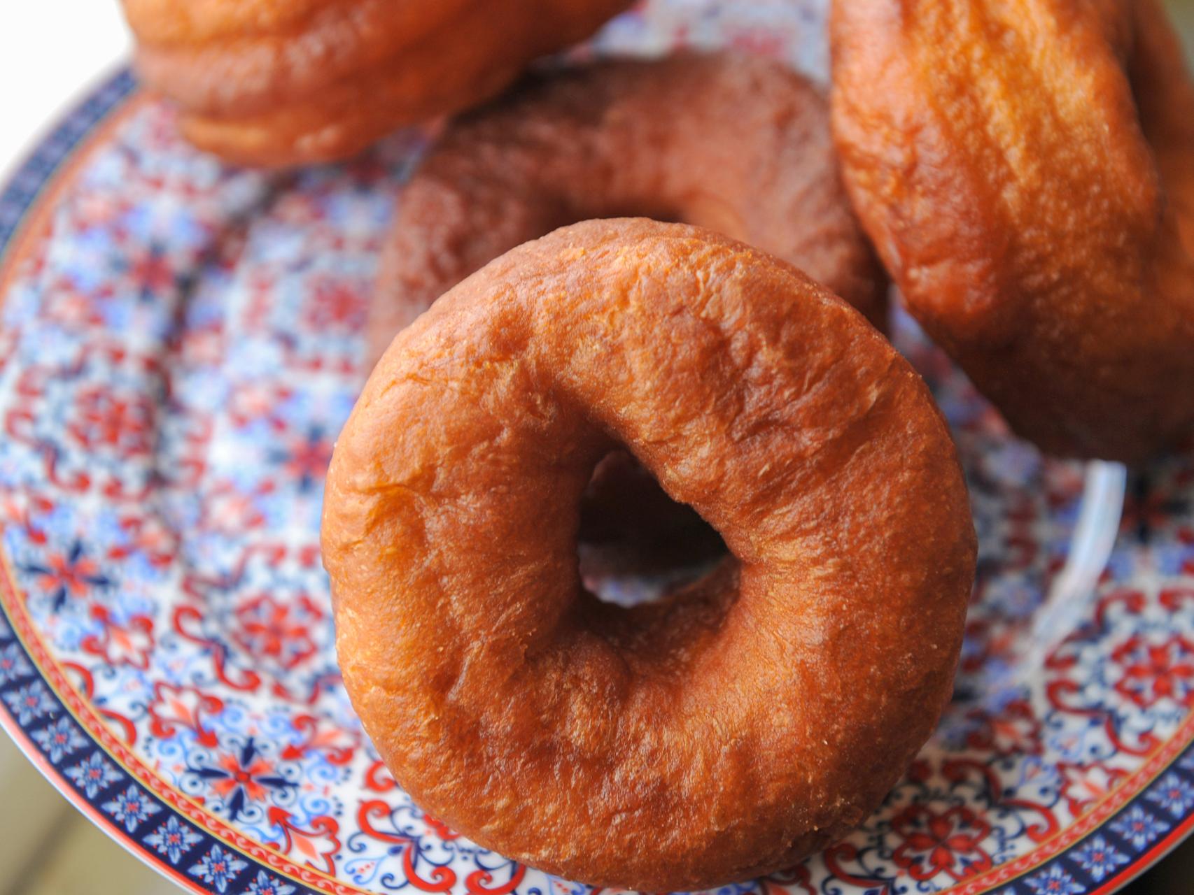 Cómo hacer rosquillas de anís al horno, una receta para cocinar en familia