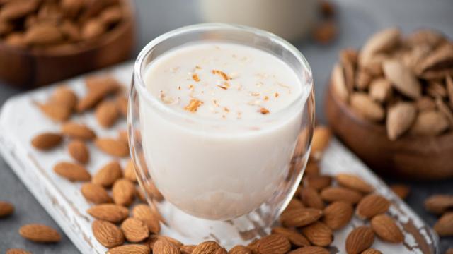 Aprende a identificar el azúcar añadido a los alimentos.