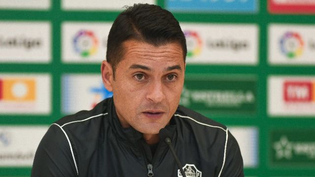 El técnico Francisco, en la rueda de prensa de este jueves.