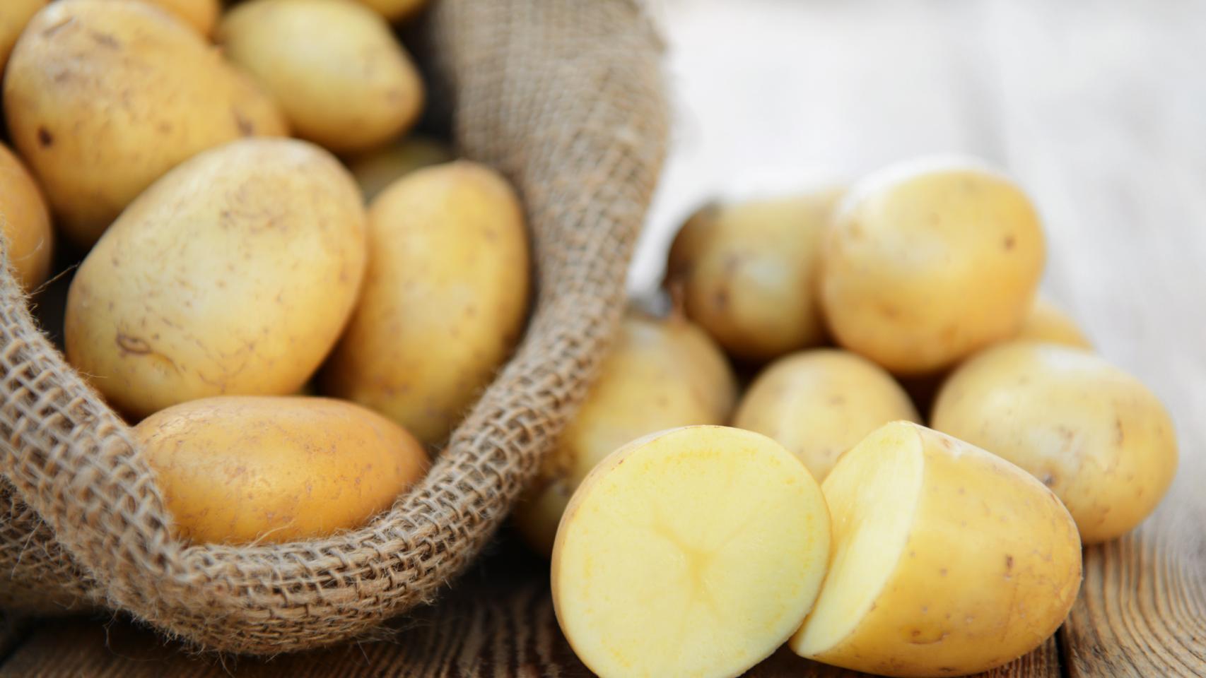 Unas patatas listas para ser cocidas.