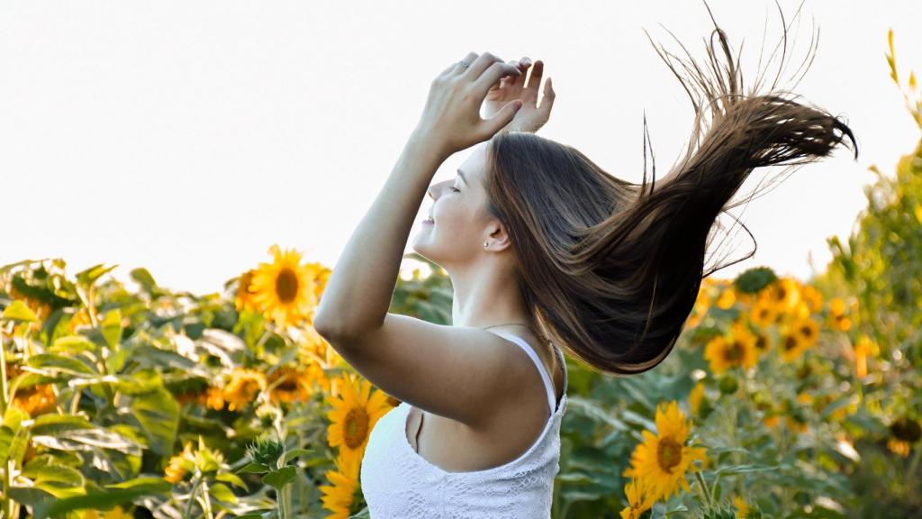Para lucir el cabello brillante y sano hay que seguir una serie de cuidados.
