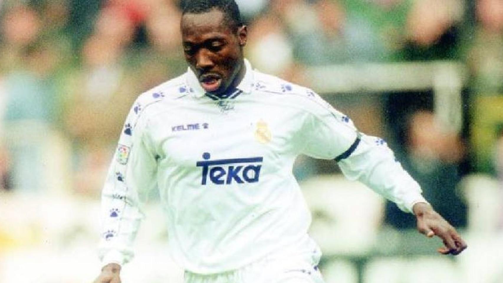Freddy Rincón, en un partido con el Real Madrid