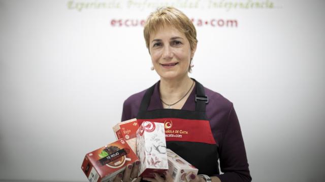 Los cuatro tés rojos probados por Marisol González, sumiller de té y profesora de la Escuela Española de Cata.