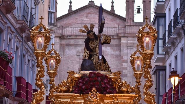 La salida de El Chiquito de El Perchel: las mejores imágenes de la Misericordia en Málaga