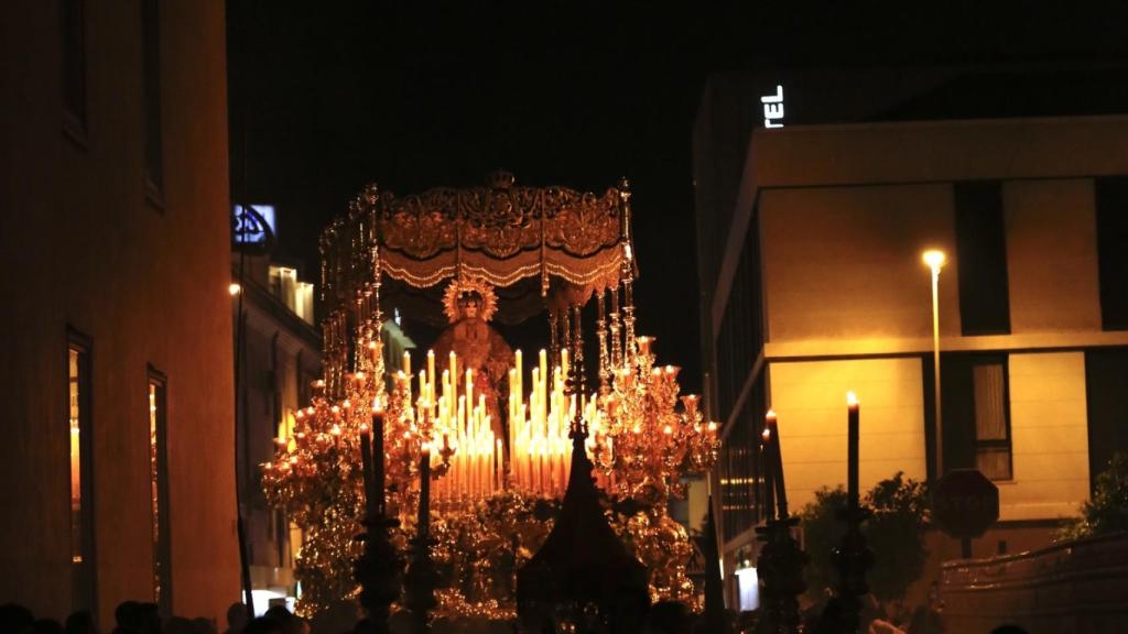 La Virgen de la Esperanza durante la procesión del Jueves Santo.