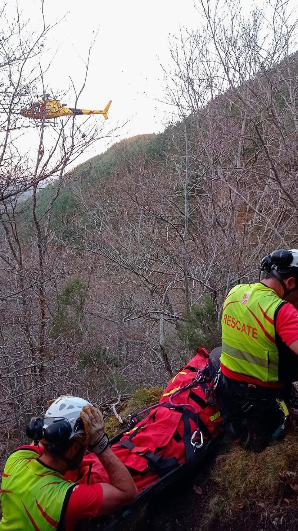 Rescate del helicóptero y los Bomberos de Burgos