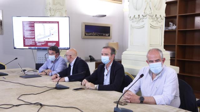 Representantes de la Agrupación de Cofradías en el Ayuntamiento.