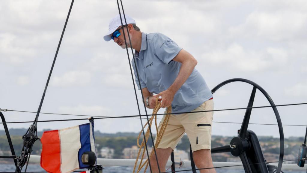La vela es uno de los deportes preferidos de Felipe VI, que ha participado en varias competiciones.