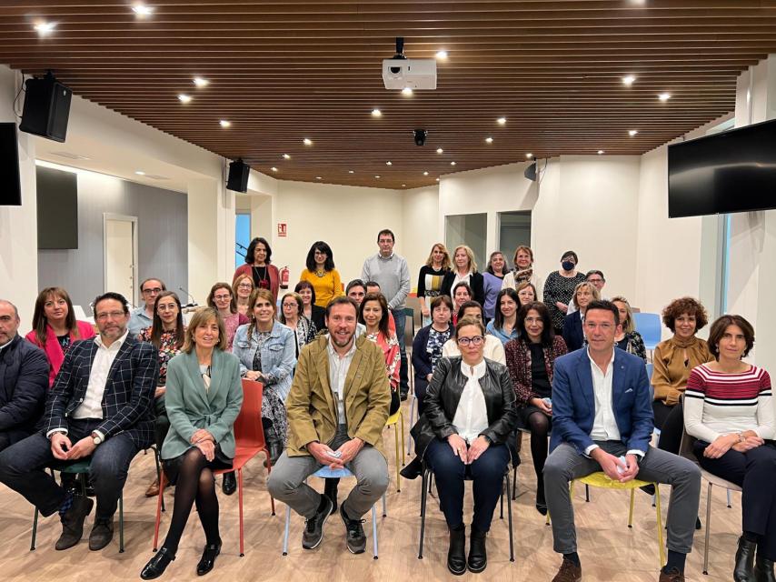 Visita de Óscar Puente y Charo Chávez a la Agencia de Innovación