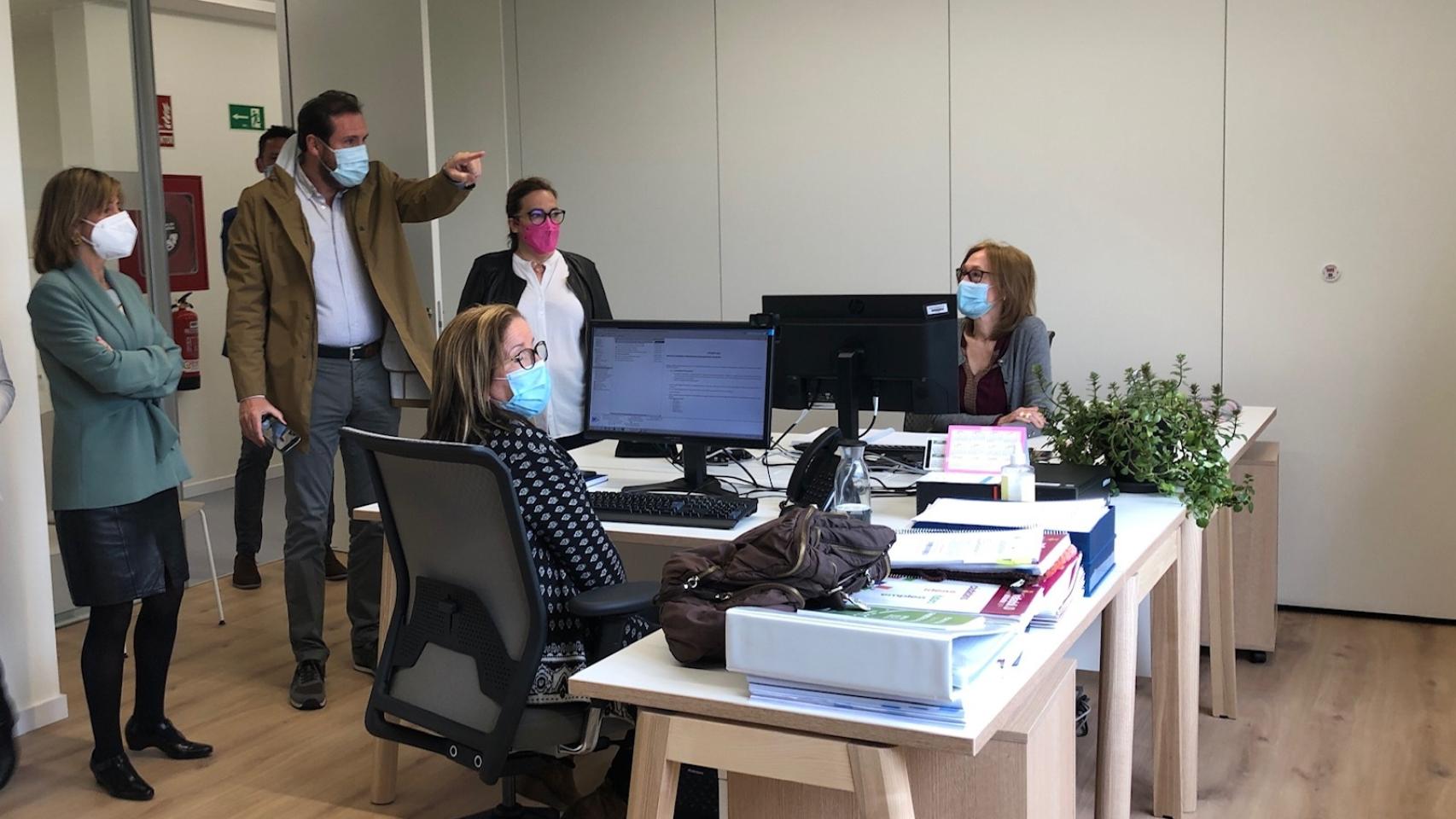 El alcalde de Valladolid, Óscar Puente, en su visita a la Agencia de Innovación y Desarrollo