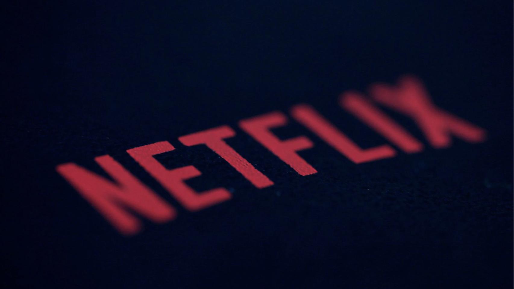 Netflix no acabará con las cuentas compartidas, pero sí pasará a monetizarlas.