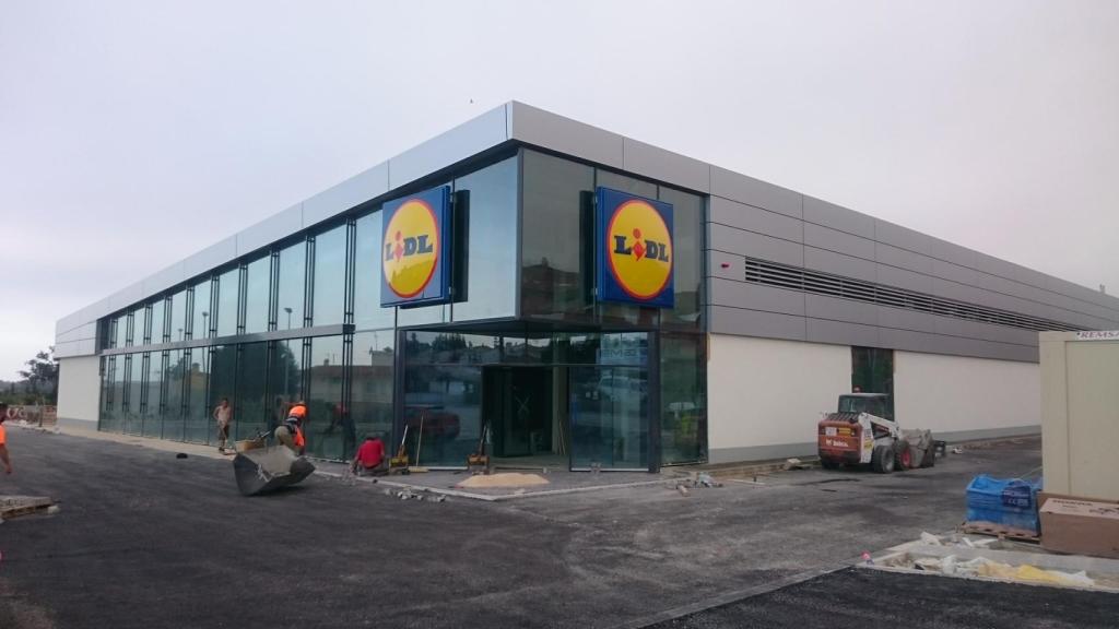 Fachada de Lidl.