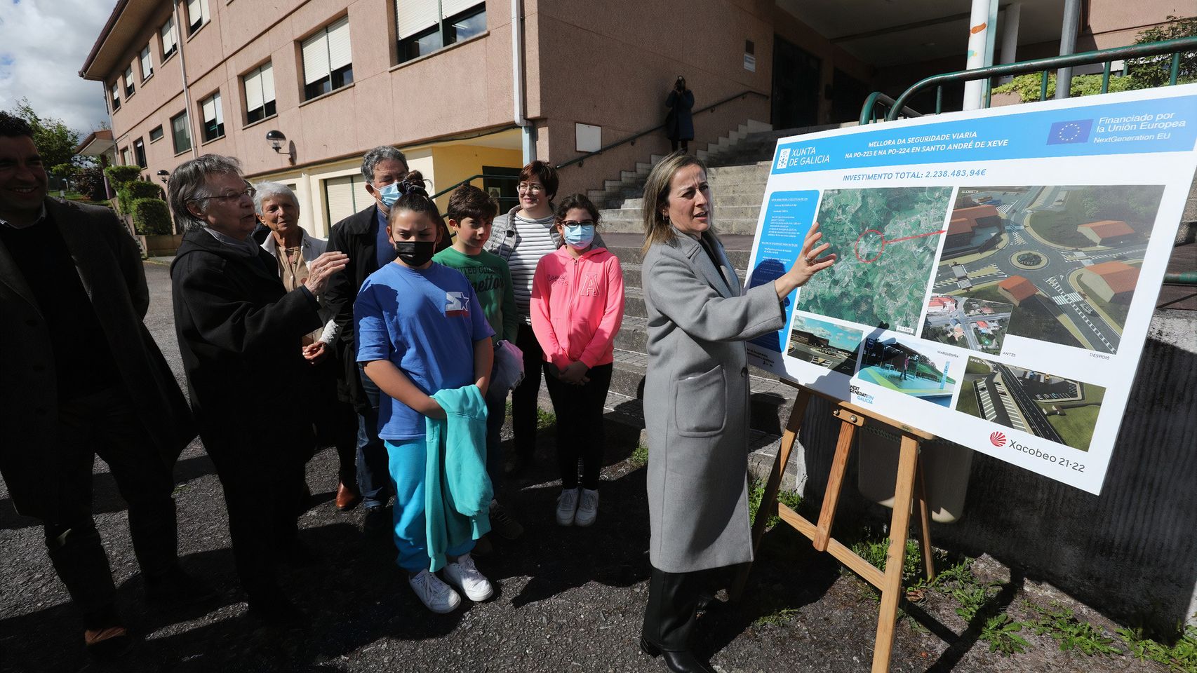Visita de la conselleira de Infraestructuras al CEIP Santo André de Xeve (Pontevedra).