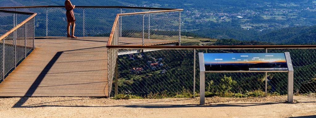 Panorámica de las Rías Baixas desde el Mirador Pico Muralla, Rianxo.