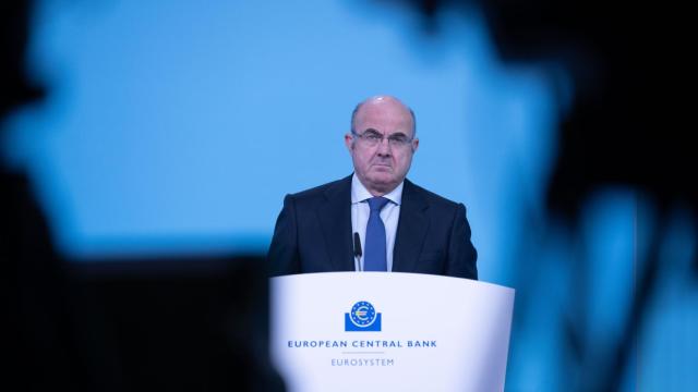 El vicepresidente del BCE, Luis de Guindos, durante una rueda de prensa