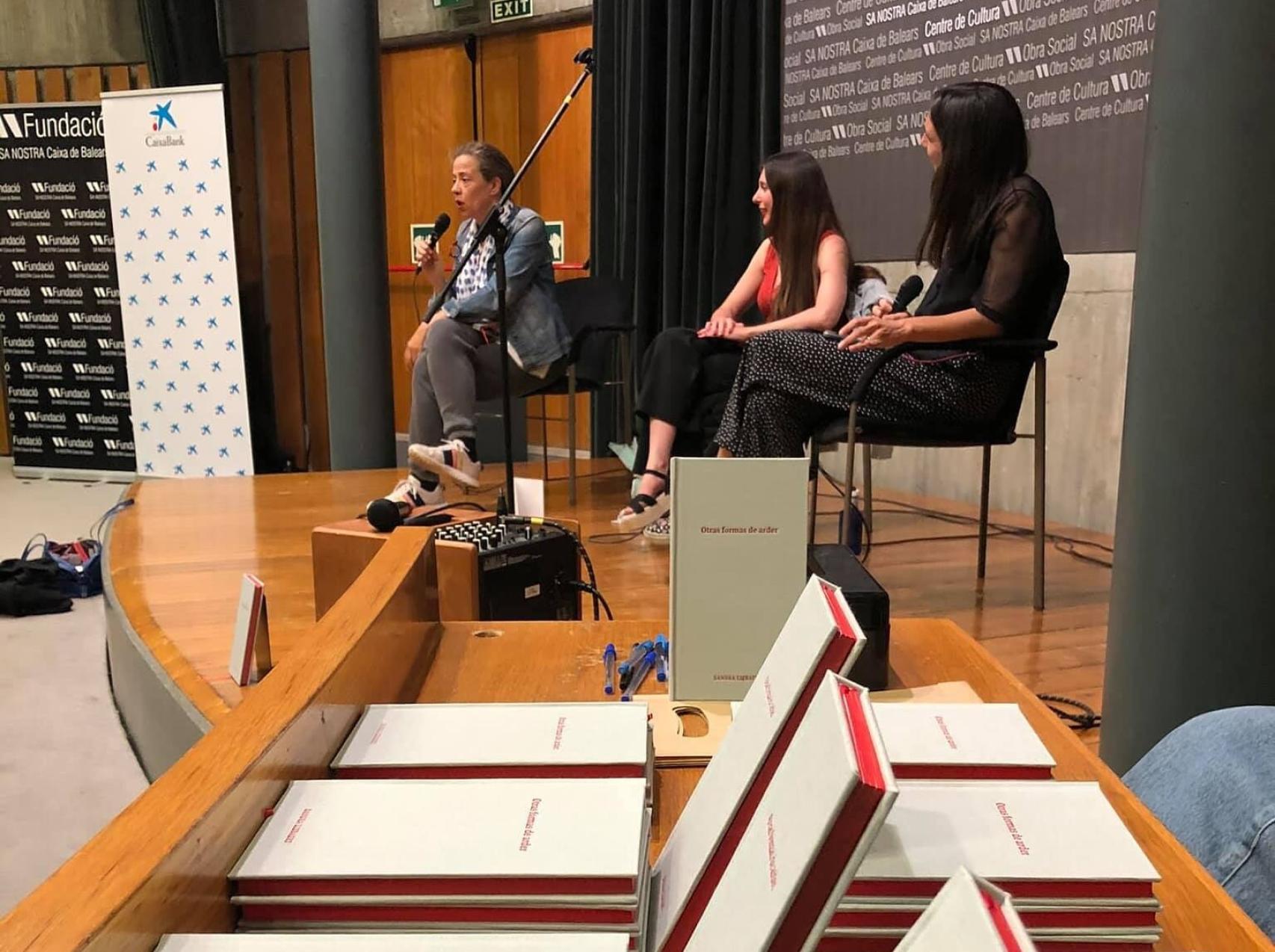 Sandra Liebaert, durante la presentación de 'Otras formas de arder'.