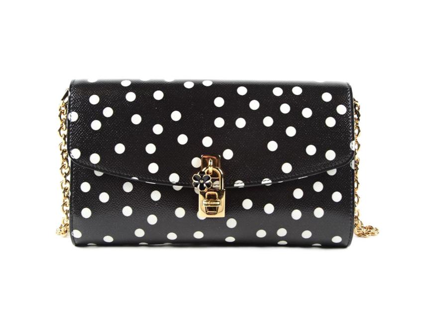 Modelo de Dolce & Gabanna correspondiente a la misma colección que el de Carmen Lomana aunque ligeramente más alargado.
