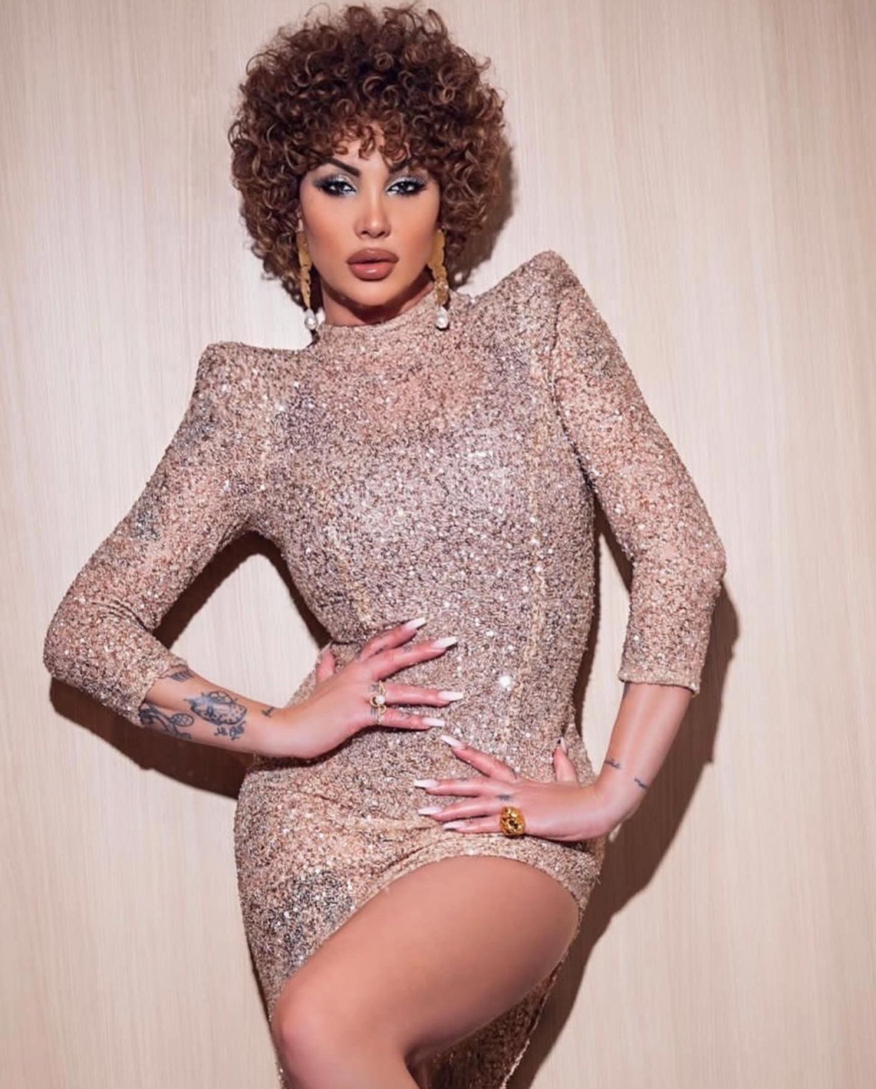 Daniela Santiago.