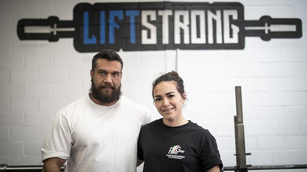 Bruno y Lucia en el gimnasio Liftstrong