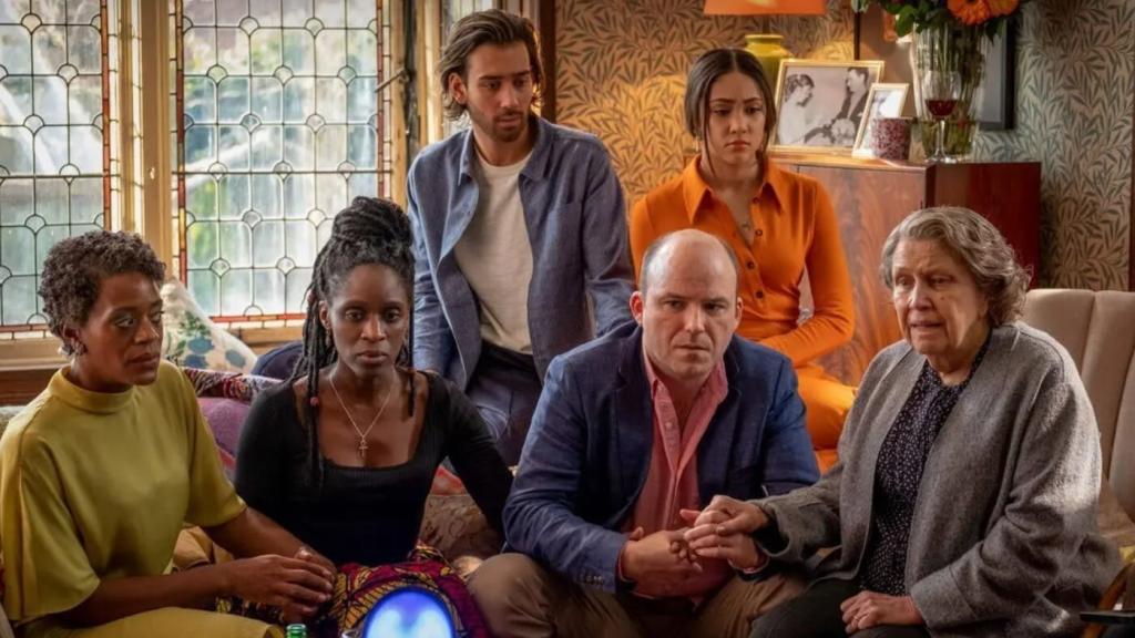Fotograma de la serie 'Years and years'.