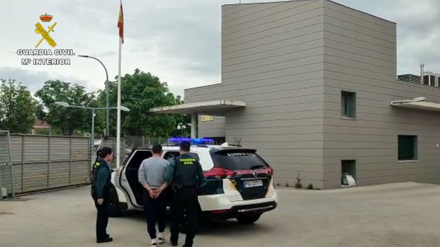 Uno de los detenidos en Azuqueca de Henares.