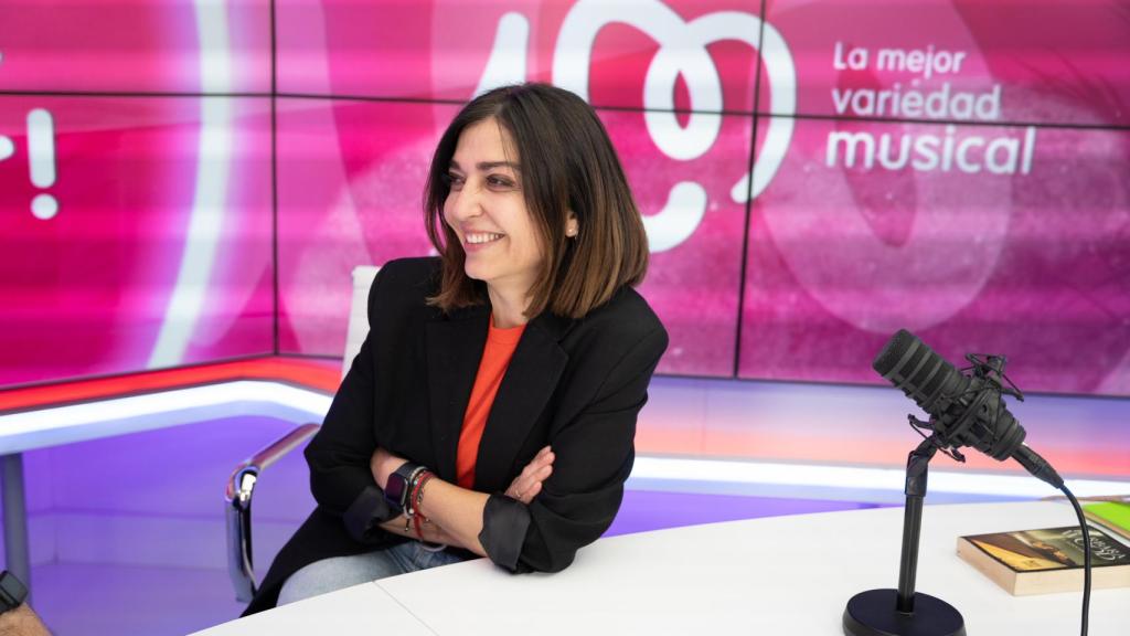 Mar Amate en el estudio de 'Buenos días, Javi y Mar' en Cadena 100.